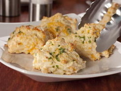 Quick Cheddar Biscuits