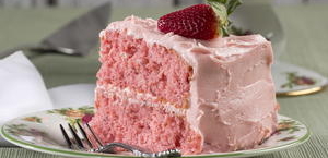 Classic Strawberry Cake