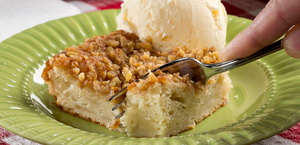 Apple Pie Pie Dump Cake