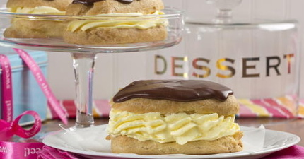 Bakery-Style Eclairs