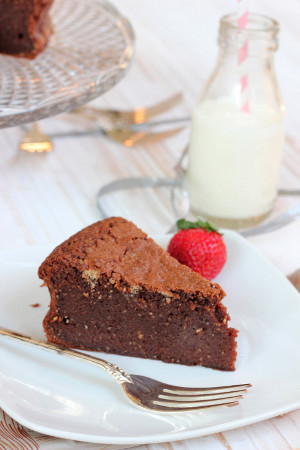 18 No-Hassle Flourless Desserts